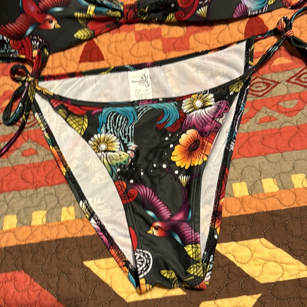 String Bikini - image 3